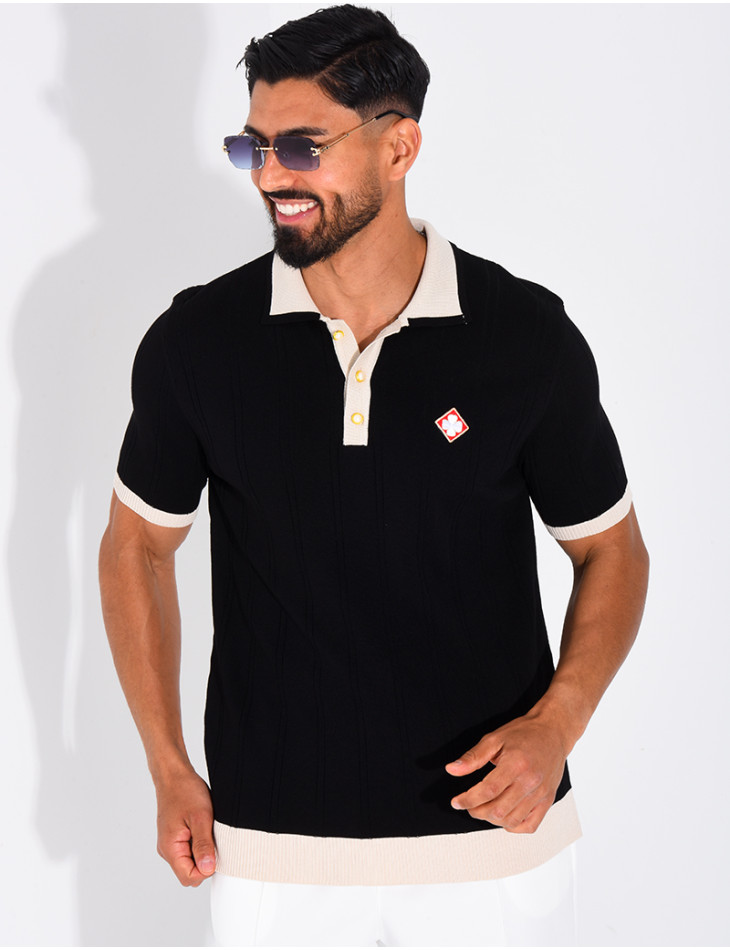 Polo côtelé à trèfle et boutons perle