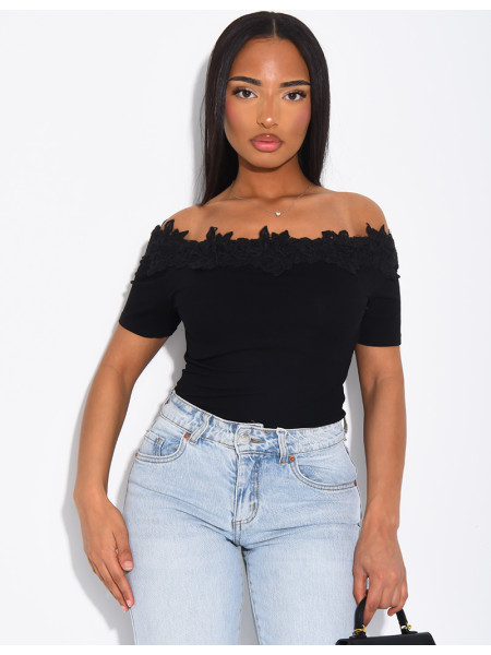 Boatneck top with lace trim