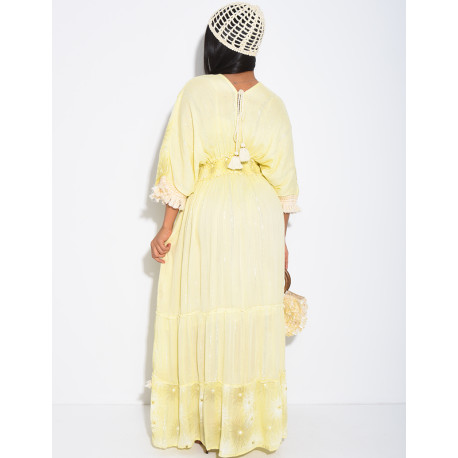 Langes Boho-Kleid mit Stickereien und Perlen