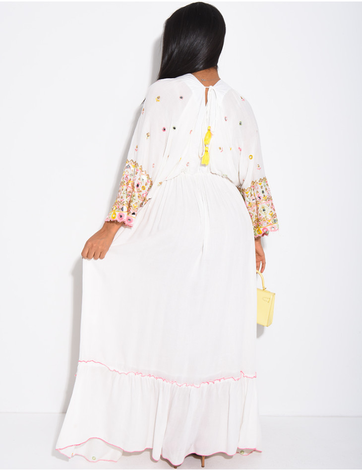 Long bohemian dress with embroidery and beads
