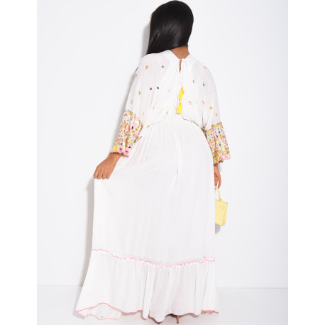 Long bohemian dress with embroidery and beads