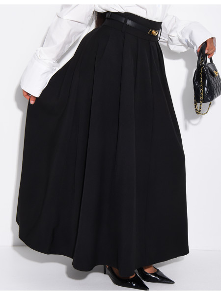 Hochtaillierter, ausgestellter Rock mit Abnähern