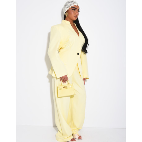 3-piece set: bolero, sleeveless blazer, and high-waisted pants