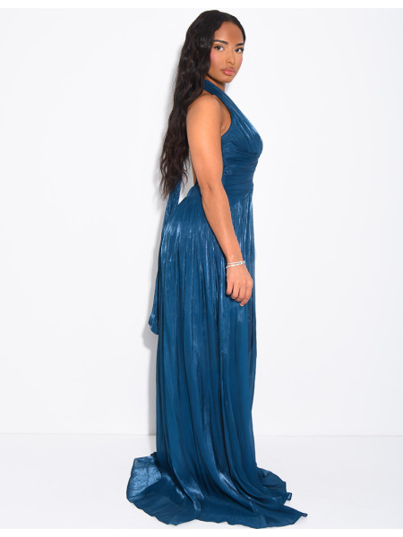 Langes, rückenfreies Kleid aus schimmerndem Satin mit Schlitz
