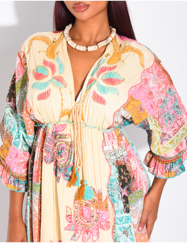 Langes, bedrucktes Boho-Kleid mit Stickerei
