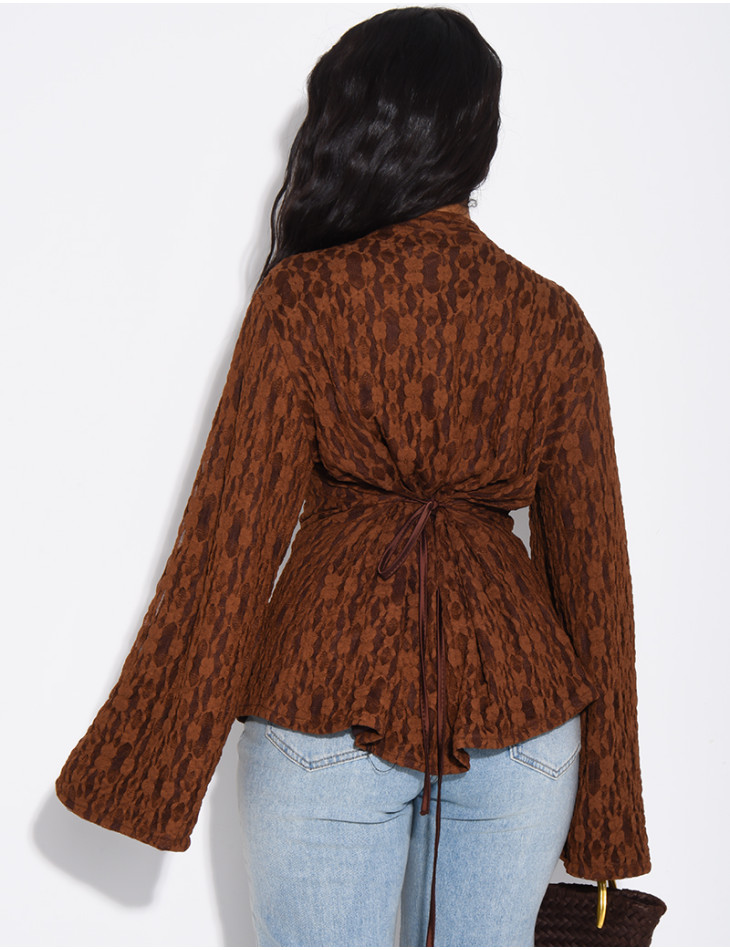 Top manches longues en dentelle doublé et attaches style asiatique