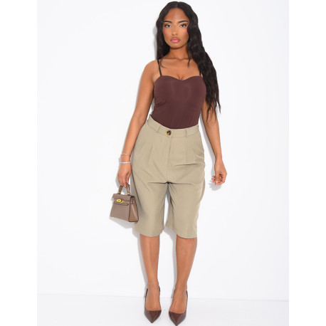 Pleated tailored Bermuda shorts