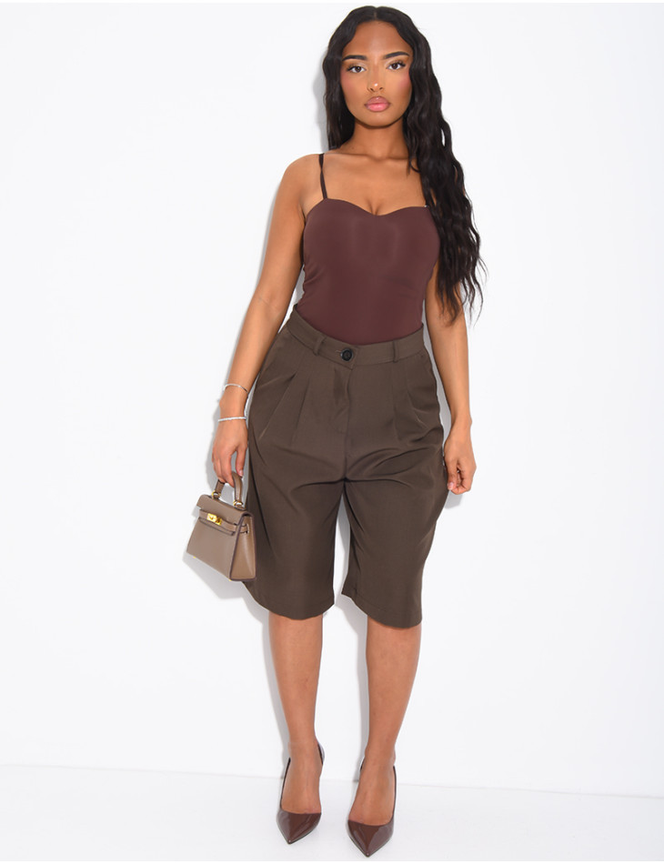 Pleated tailored Bermuda shorts
