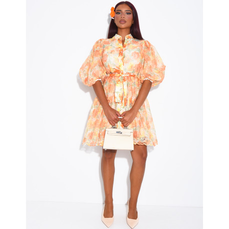Robe courte boutonnée en voile imprimé floral à ceinture