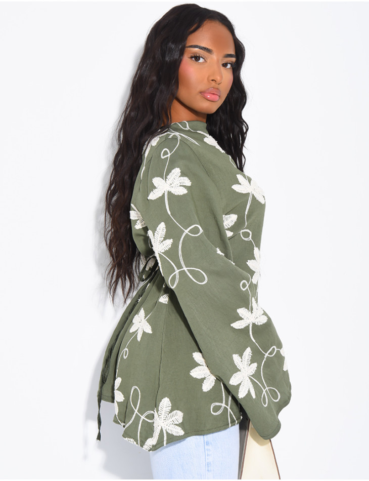 Top effet lin asymétrique à nouer avec motifs brodés