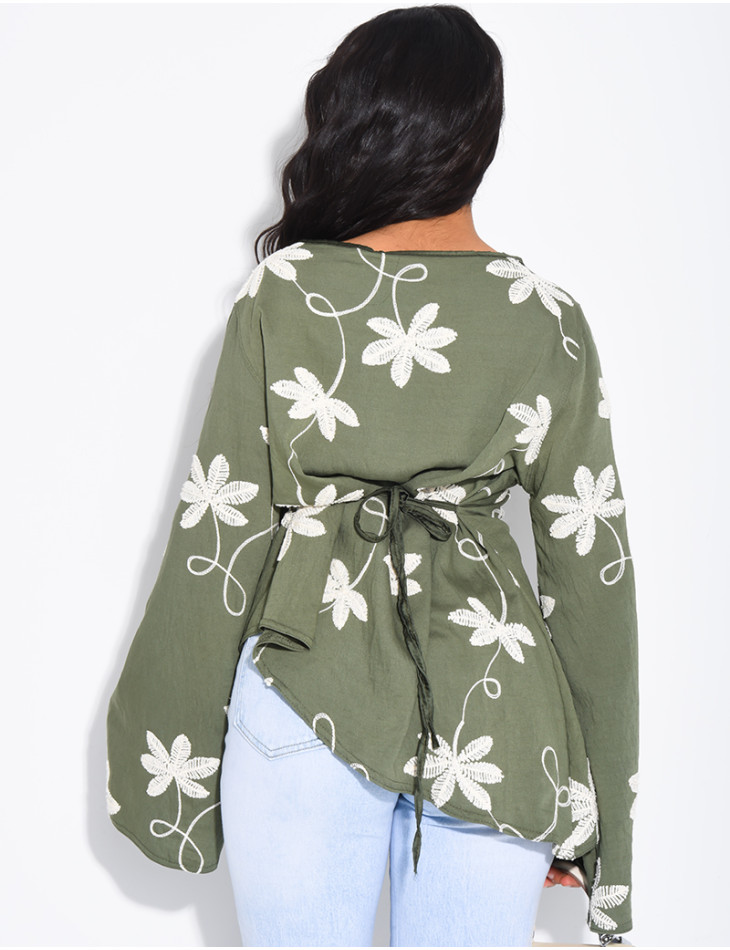 Top effet lin asymétrique à nouer avec motifs brodés