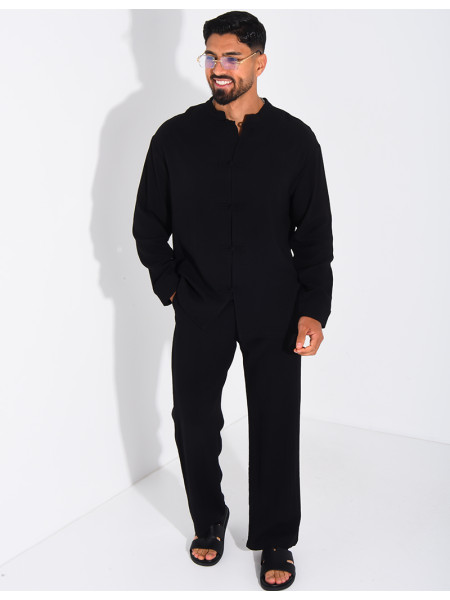 Linen set comprising trousers and a round-neck shirt