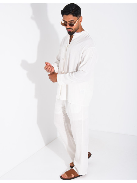 Linen set comprising trousers and a round-neck shirt