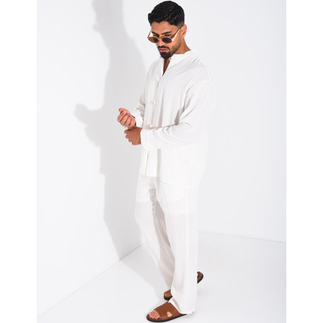 Linen set comprising trousers and a round-neck shirt