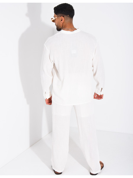 Linen set comprising trousers and a round-neck shirt