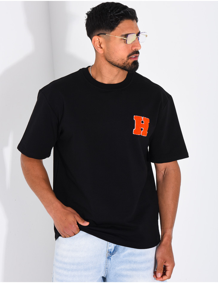 T-shirt avec la lettre H