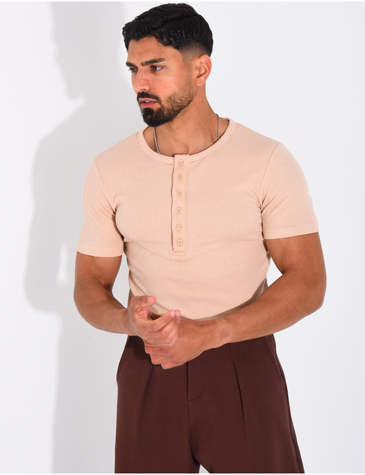 T-shirt texturé à col rond et boutons