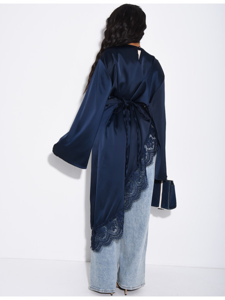 Top long asymétrique en satin à dentelle