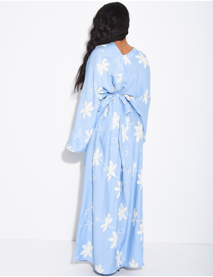 Robe en lin froncée à fleurs brodées