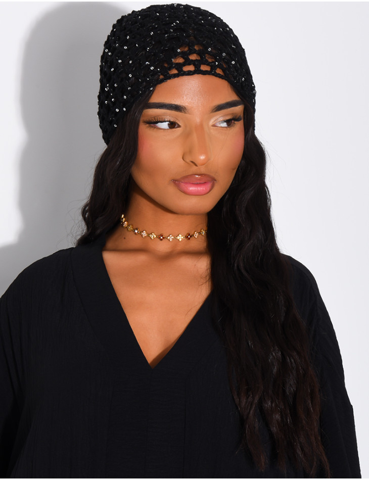 Crocheted hat with small sequins