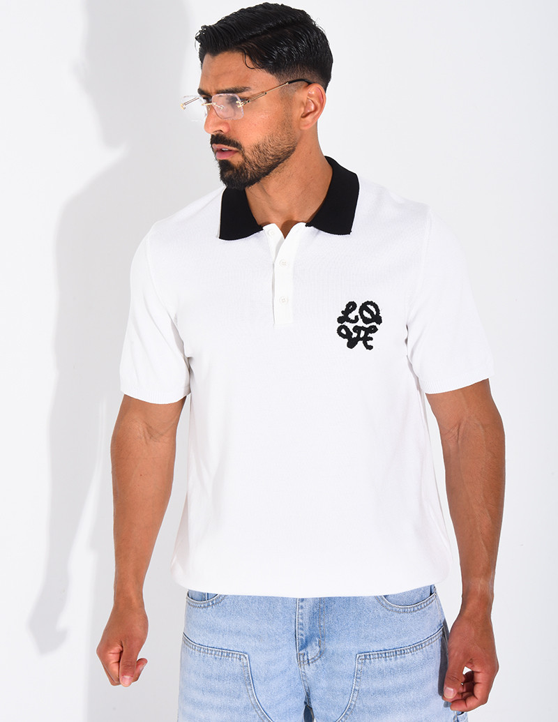 Polo à motif brodé