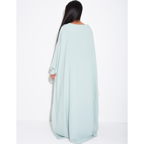 Ensemble en satin pantalon et top froncé avec cape