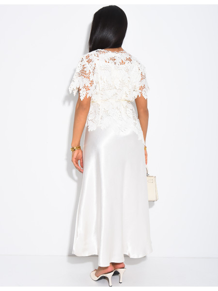 Ensemble robe en satin à fines bretelles et top en dentelle