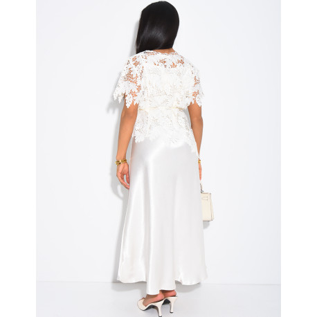 Ensemble robe en satin à fines bretelles et top en dentelle