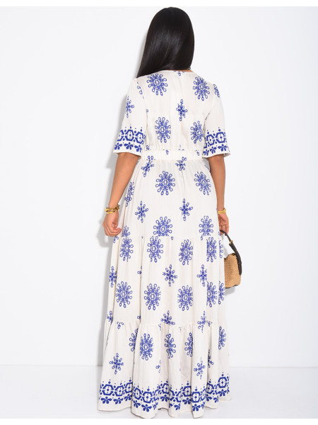 Kleid in Leinenoptik mit gestickten Blumen