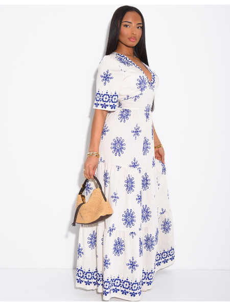 Kleid in Leinenoptik mit gestickten Blumen