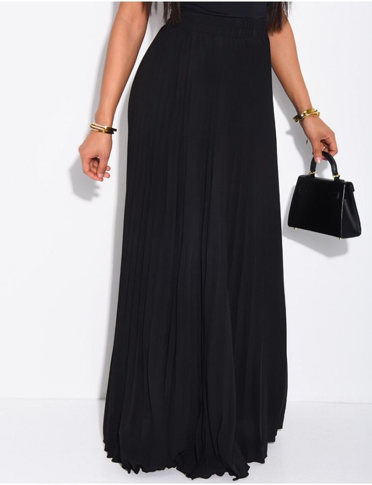 Very long pleated skirt