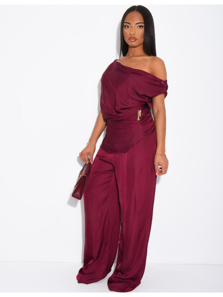 Set aus fließendem Satin mit goldenem Broschen-Top und gerader Hose