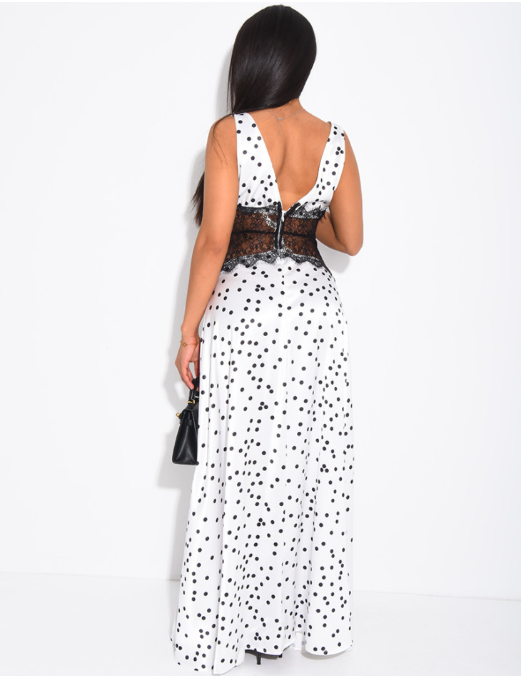 Robe longue en satin à pois et empiècement en dentelle
