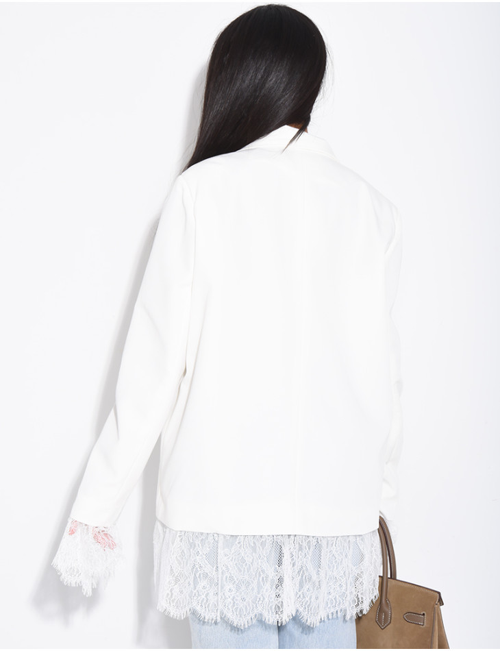Blazer oversize à bordures en dentelle fine