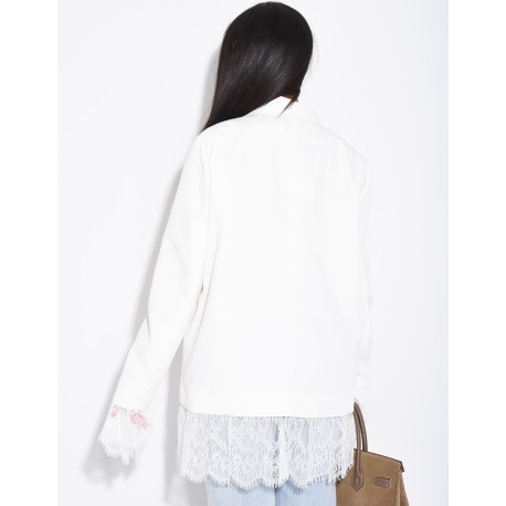 Blazer oversize à bordures en dentelle fine