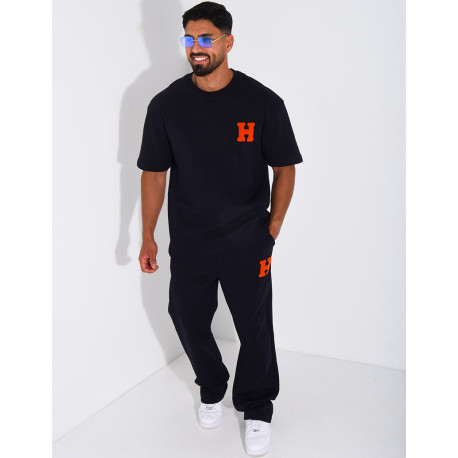 Ensemble pantalon et t-shirt avec la lettre H