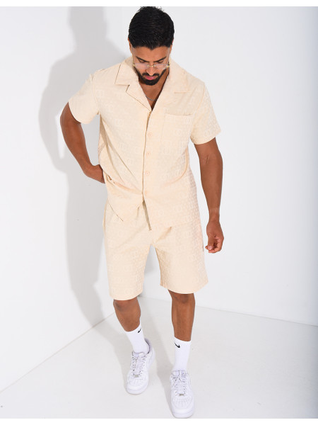 Ensemble short et chemise à motifs en relief