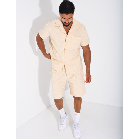 Ensemble short et chemise à motifs en relief