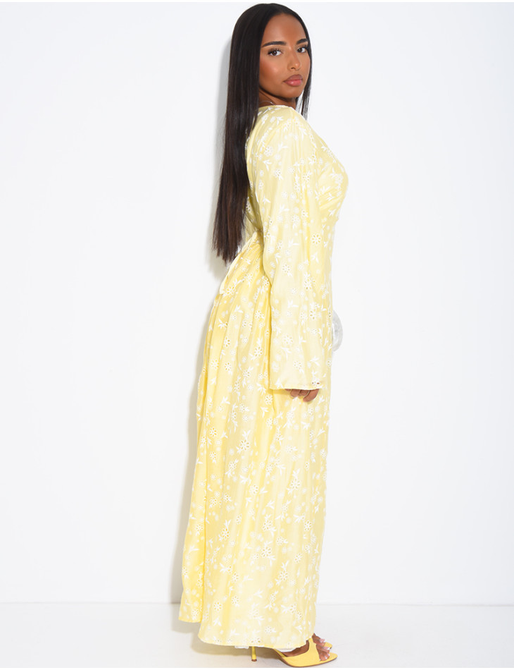 Robe longue doublée à motifs fleurs brodées