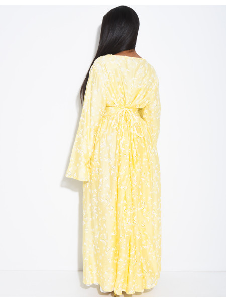 Robe longue doublée à motifs fleurs brodées