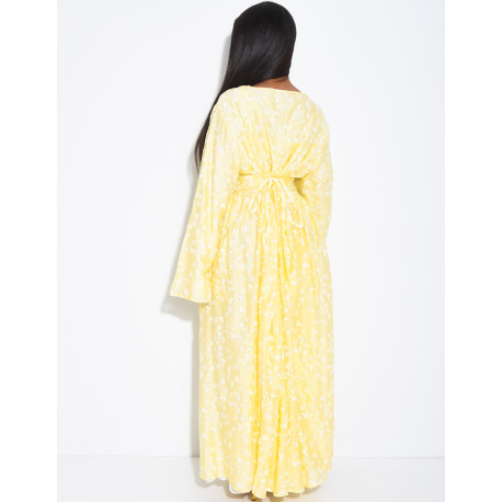Robe longue doublée à motifs fleurs brodées