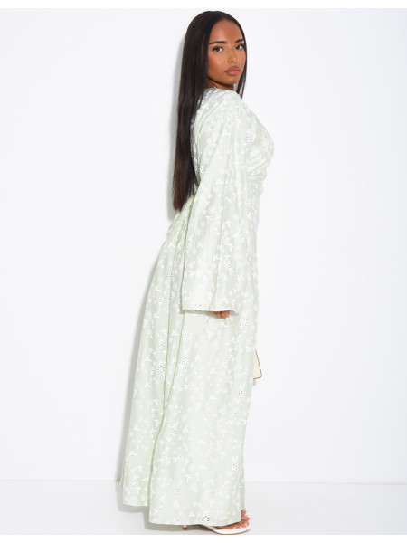 Robe longue doublée à motifs fleurs brodées