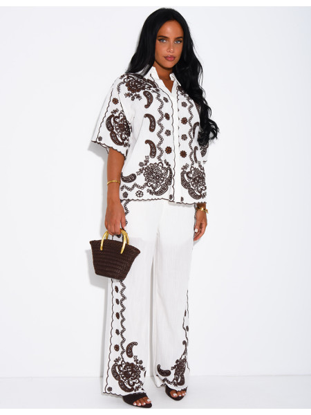 Cotton and linen set with embroidered pants and shirt