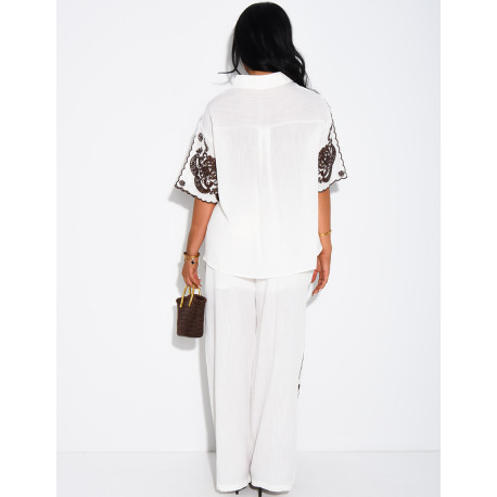 Cotton and linen set with embroidered pants and shirt