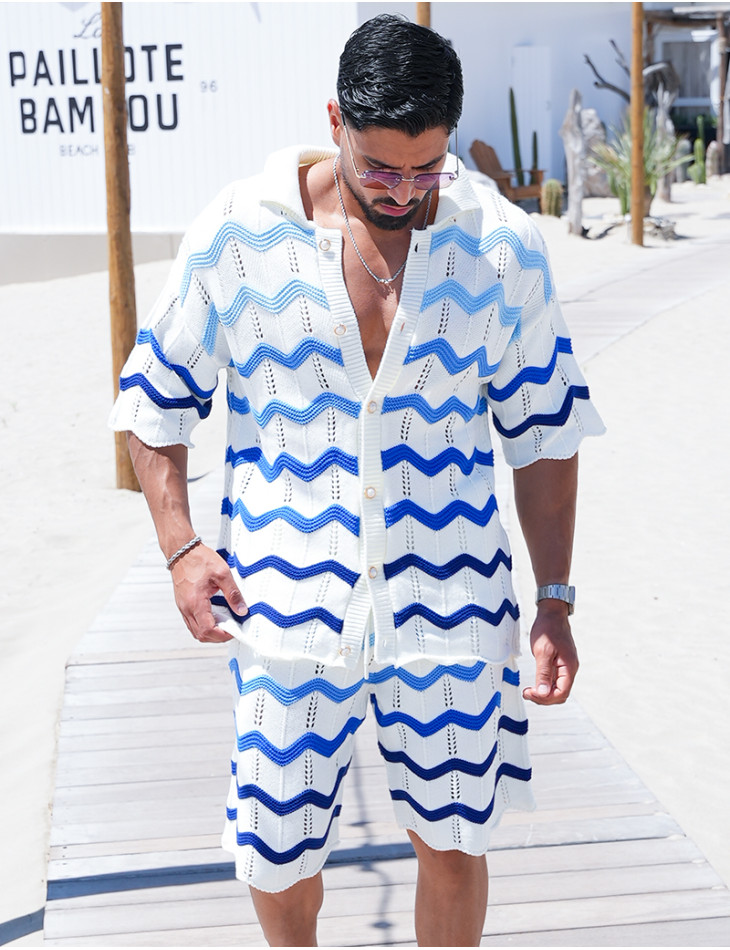 Ensemble ajouré à motifs vagues short et chemise à boutons perles