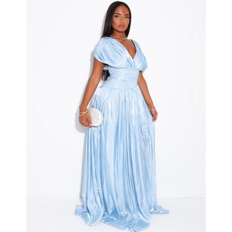 Long, backless dress in iridescent satin with a slit