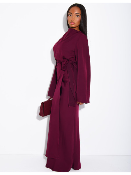 Langes Kleid aus Premium-Satin zum Binden in der Taille.