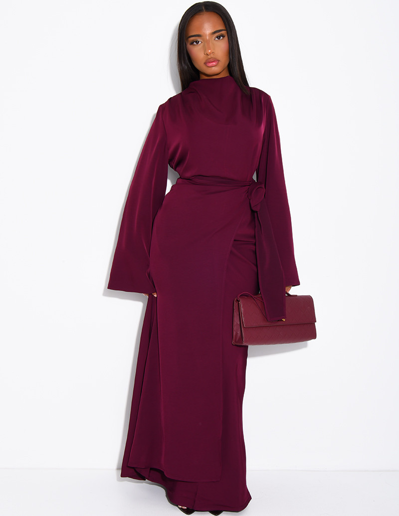 Longue robe en satin...