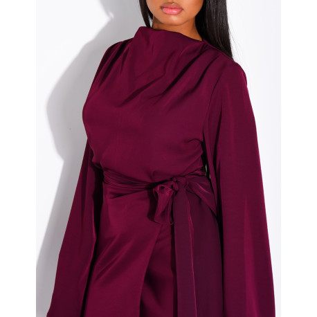 Langes Kleid aus Premium-Satin zum Binden in der Taille.