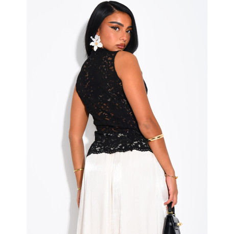 Sleeveless lace top with Asian-style ties